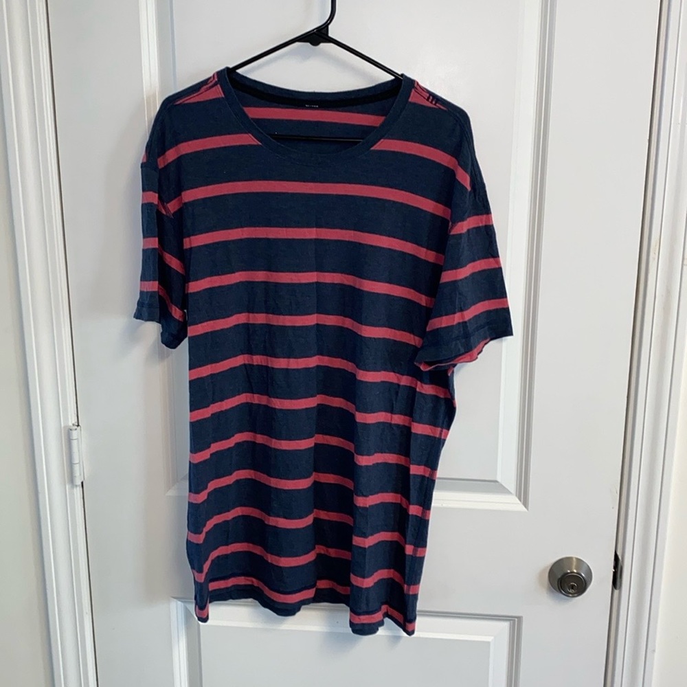 Lululemon Men’s Tee Shirt